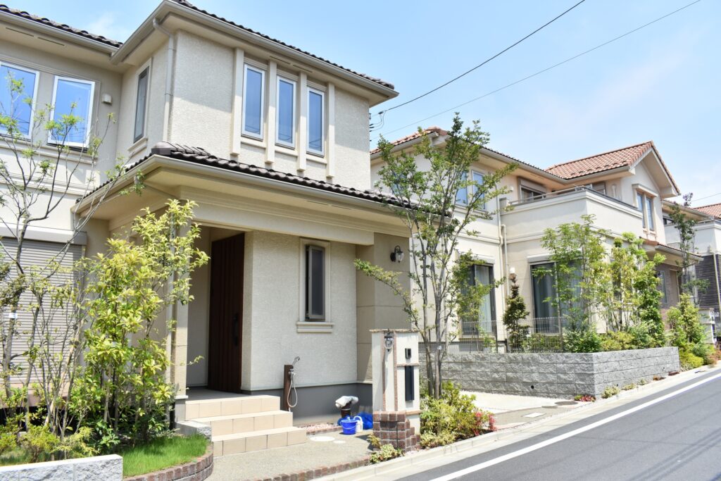 外壁　高耐久超低汚染遮熱シリコンプラン