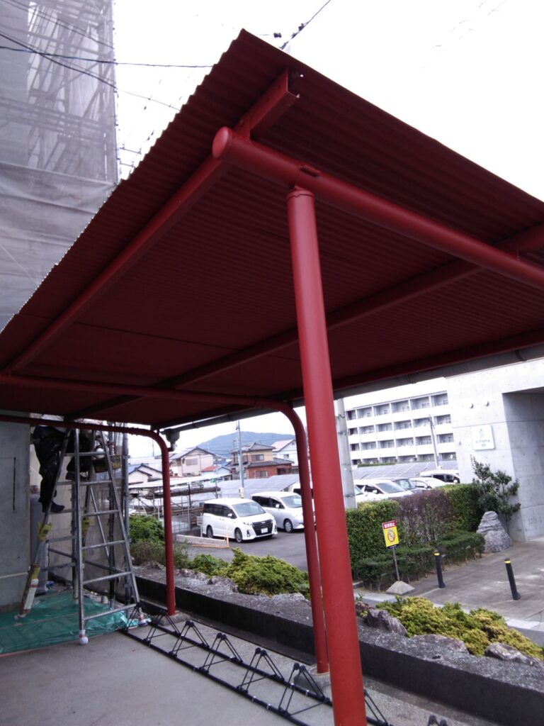 岐阜市 Rアパート 駐輪場の塗装もされました。