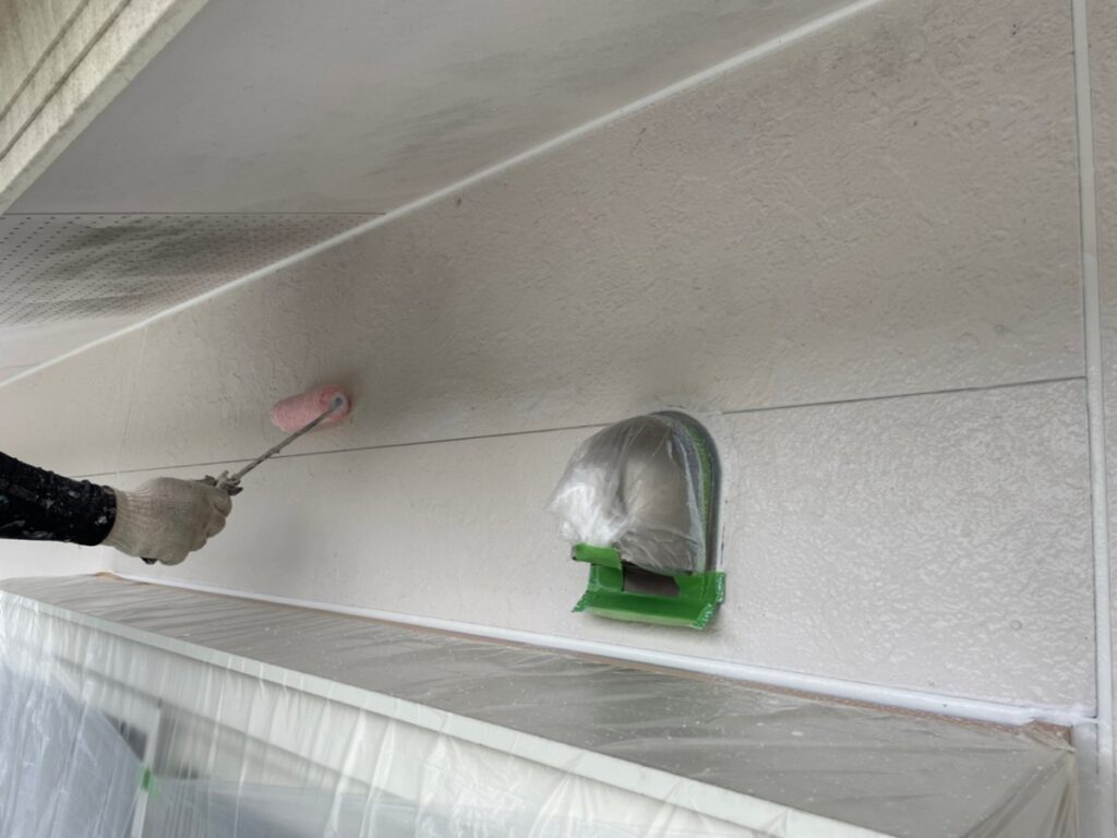 大垣市　高耐久シリコン塗装で外壁も車庫の折半屋根もきれいになりました。