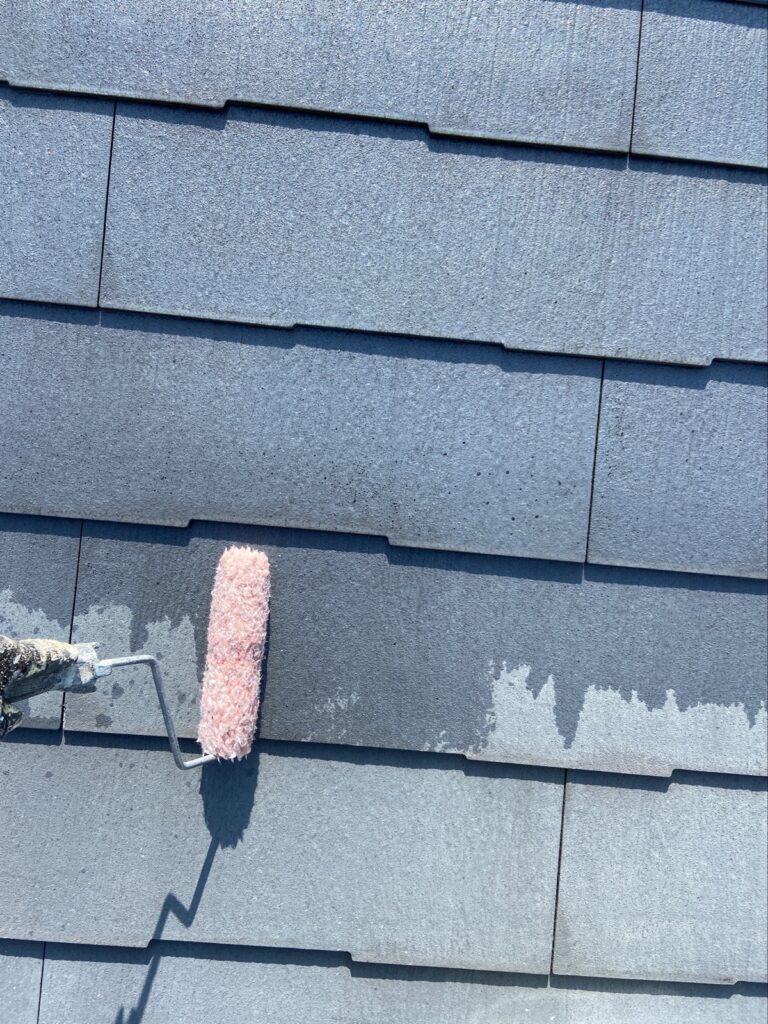 色褪せたカラーベスト屋根　高耐久シリコン塗装でおしゃれなダークネイビーの屋根に塗り替えました【大垣市】