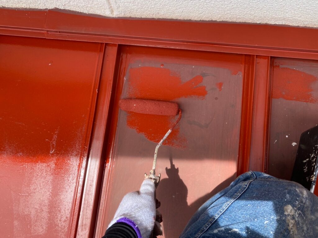 瑞穂市　サビの発生した賃貸の瓦棒屋根　高耐久シリコン塗装により艶が復活しました。