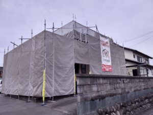 足場