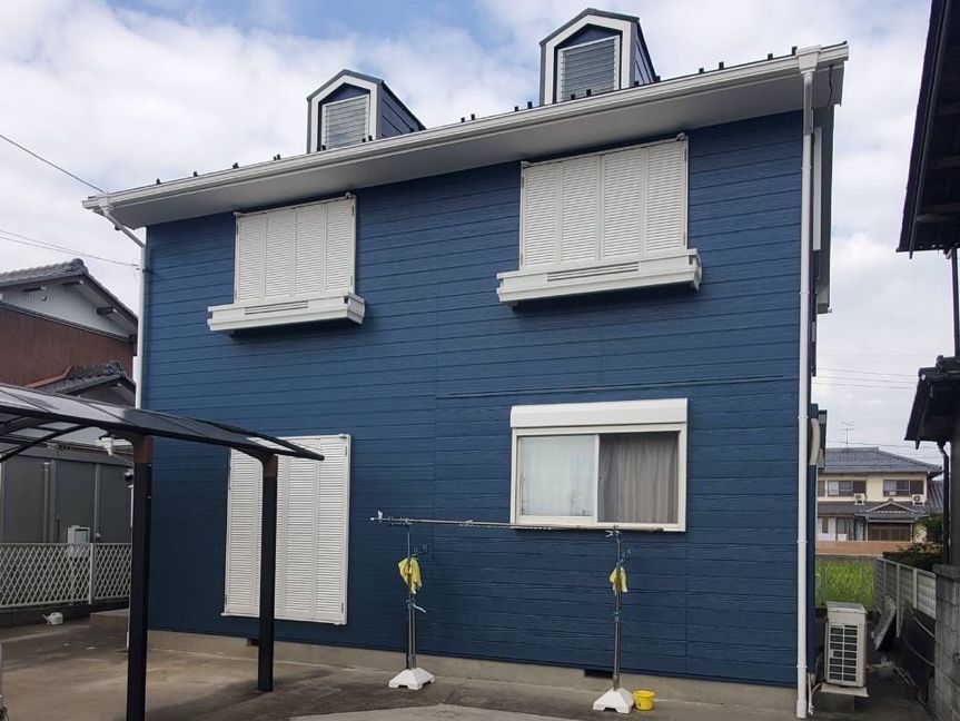 大垣市　洋風住宅の塗替え工事 ネイビーにイメージを一新しました。