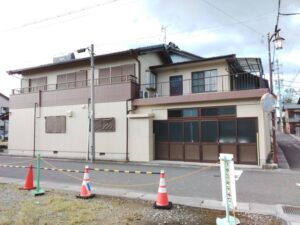 外壁塗装　アステックペイント 超低汚染プラチナリファイン2000Si-IR　8084メリーノ・8211コーヒーブラウン　3分艶