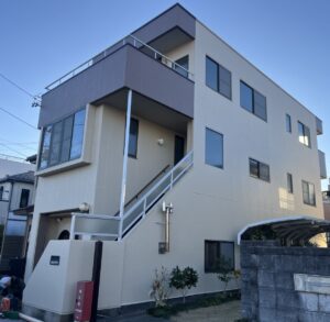 アフター　施工後　エスケー化研　プレミアムシリコン弾性　3分艶　8084 メリーノ　/　17-40D　外壁　塗装