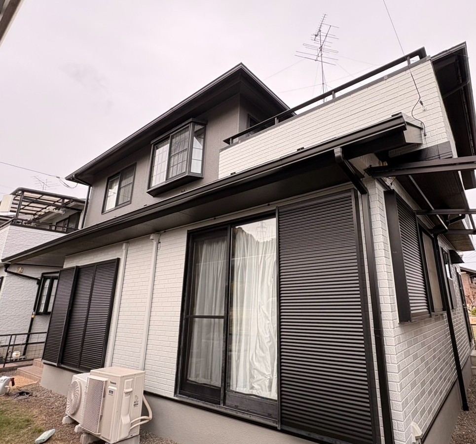 岐阜市｜築24年の住宅で成功！人気のグレー系ツートンへの塗り替えリフォーム