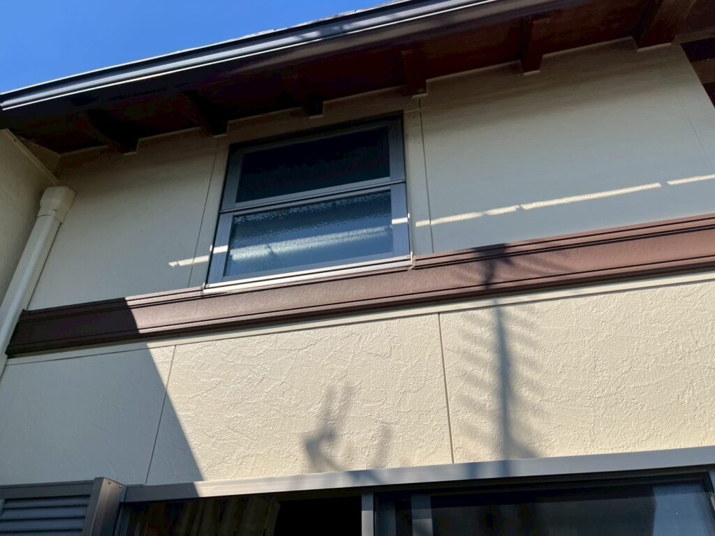 幕板